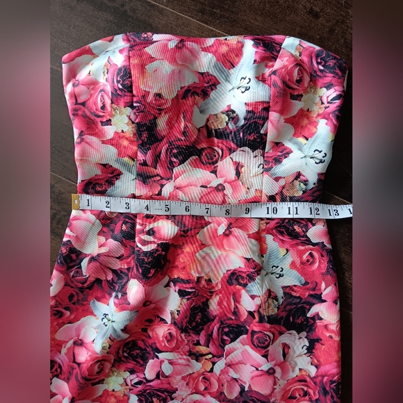 Floral Strapless Dress - Picture 4 of 6
